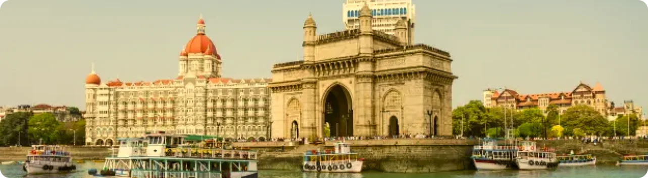 Gateway of India and Taj Mahal Palace Hotel in Mumbai
